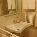 לינה וארוחת בוקר Palazzo Ruffo Di Bagnara 2*