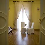 לינה וארוחת בוקר Palazzo Ruffo Di Bagnara 2*