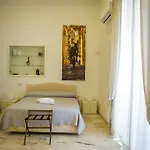 לינה וארוחת בוקר Palazzo Ruffo Di Bagnara 2*
