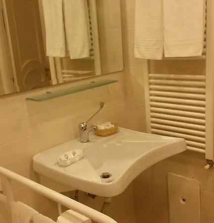 Bed and breakfast Palazzo Ruffo Di Bagnara 2*