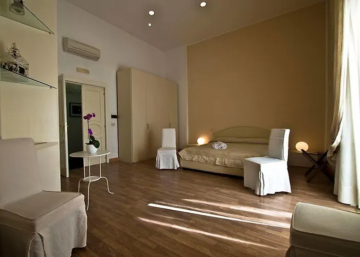 Alojamento de Acomodação e Pequeno-almoço Palazzo Ruffo Di Bagnara 2*