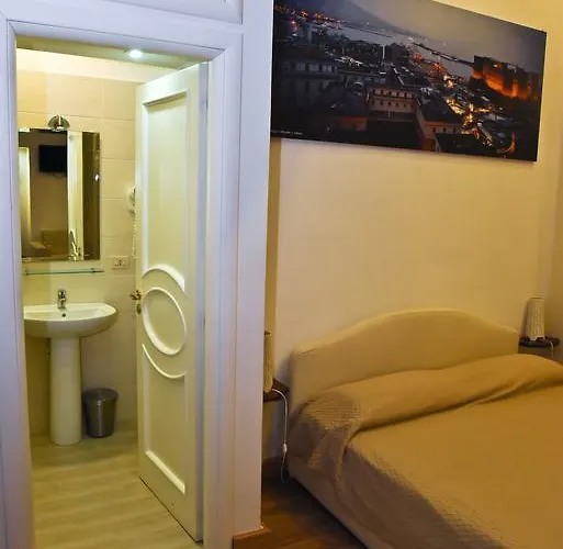 Palazzo Ruffo Di Bagnara Alojamento de Acomodação e Pequeno-almoço 2*