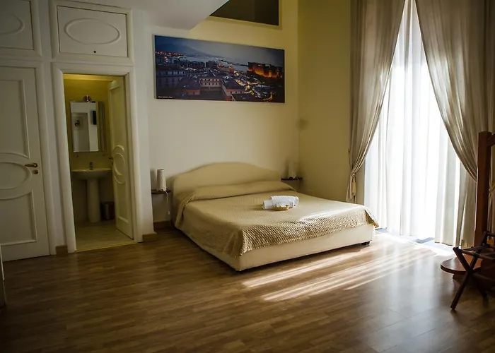 Palazzo Ruffo Di Bagnara Alojamento de Acomodação e Pequeno-almoço 2*