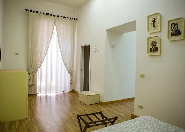 Alojamento de Acomodação e Pequeno-almoço Palazzo Ruffo Di Bagnara Nápoles