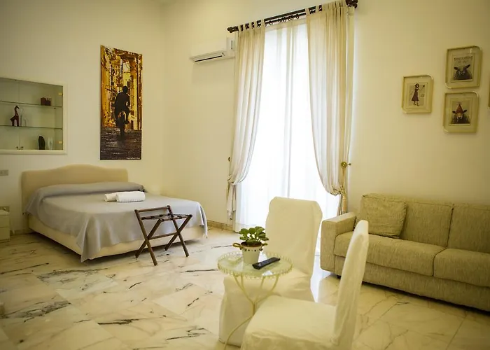 Alojamento de Acomodação e Pequeno-almoço Palazzo Ruffo Di Bagnara 2*