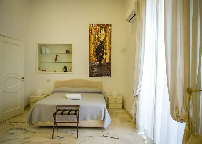 Alojamento de Acomodação e Pequeno-almoço Palazzo Ruffo Di Bagnara 2*