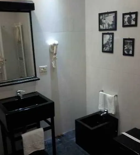 Palazzo Ruffo Di Bagnara Alojamento de Acomodação e Pequeno-almoço 2*