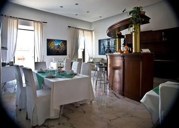 Palazzo Ruffo Di Bagnara Alojamento de Acomodação e Pequeno-almoço Nápoles