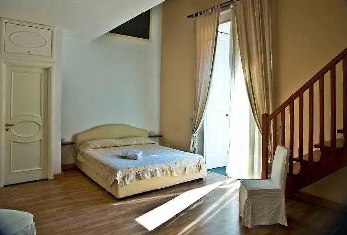 Palazzo Ruffo Di Bagnara