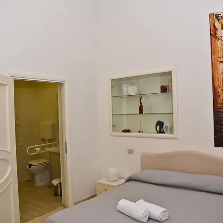 לינה וארוחת בוקר Palazzo Ruffo Di Bagnara 2*