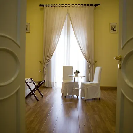 לינה וארוחת בוקר Palazzo Ruffo Di Bagnara 2*