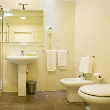 לינה וארוחת בוקר Palazzo Ruffo Di Bagnara נאפולי